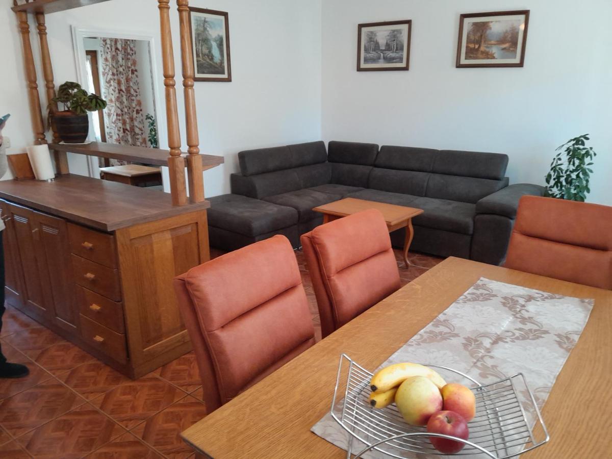 Apartments Ivicek Пореч Екстериор снимка