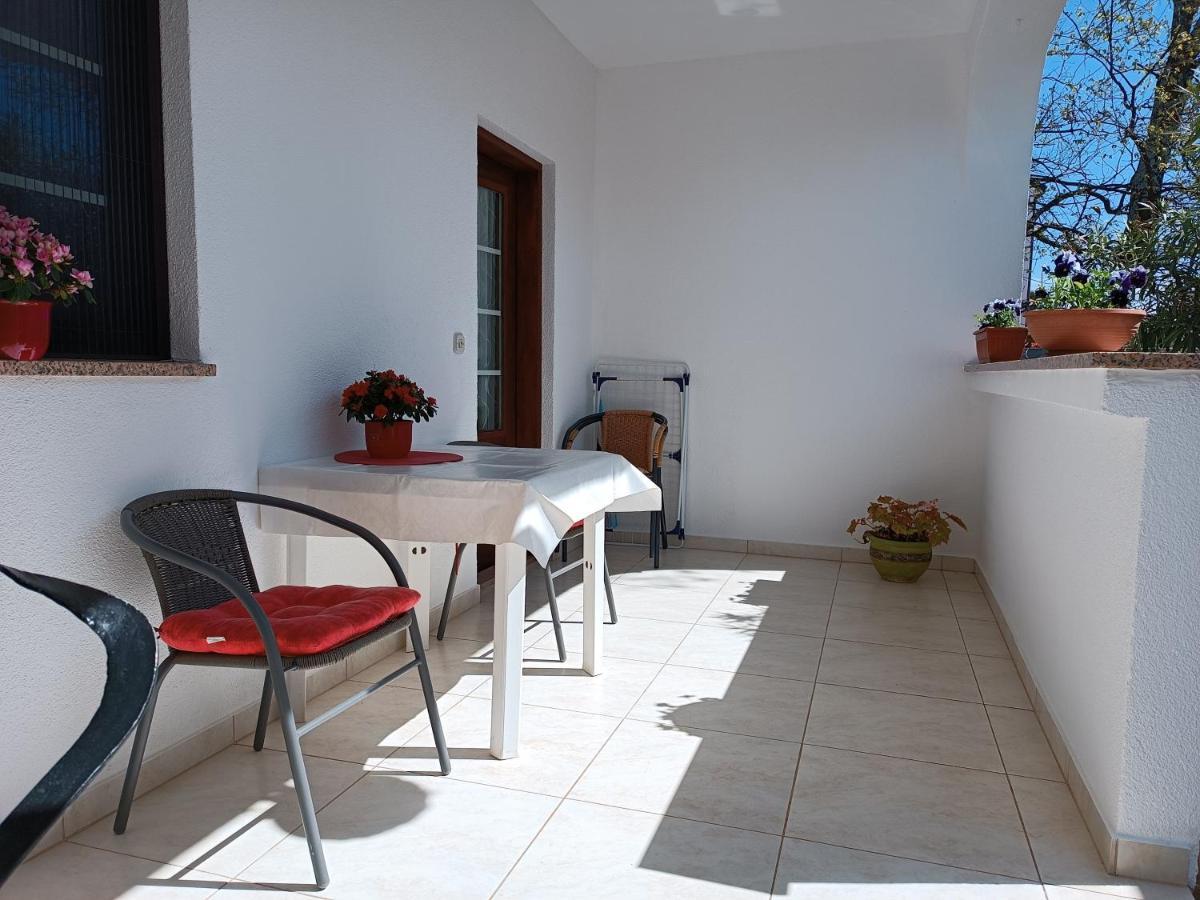 Apartments Ivicek Пореч Екстериор снимка