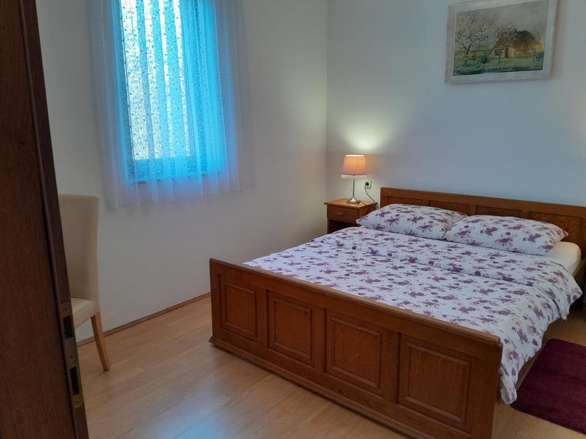 Apartments Ivicek Пореч Екстериор снимка